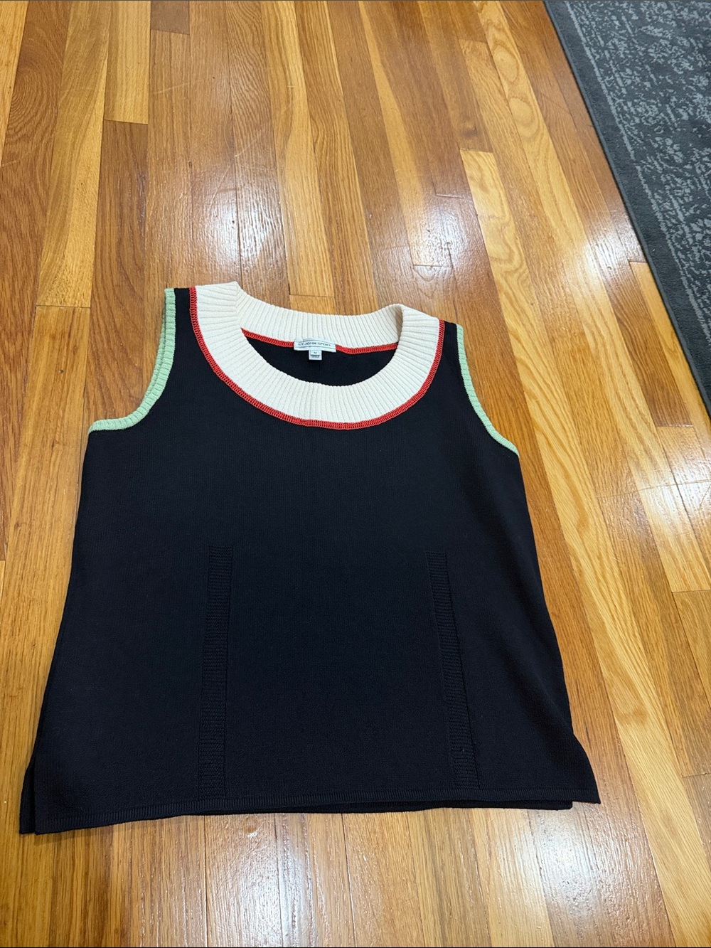 St. John vintage sweater sleeves top